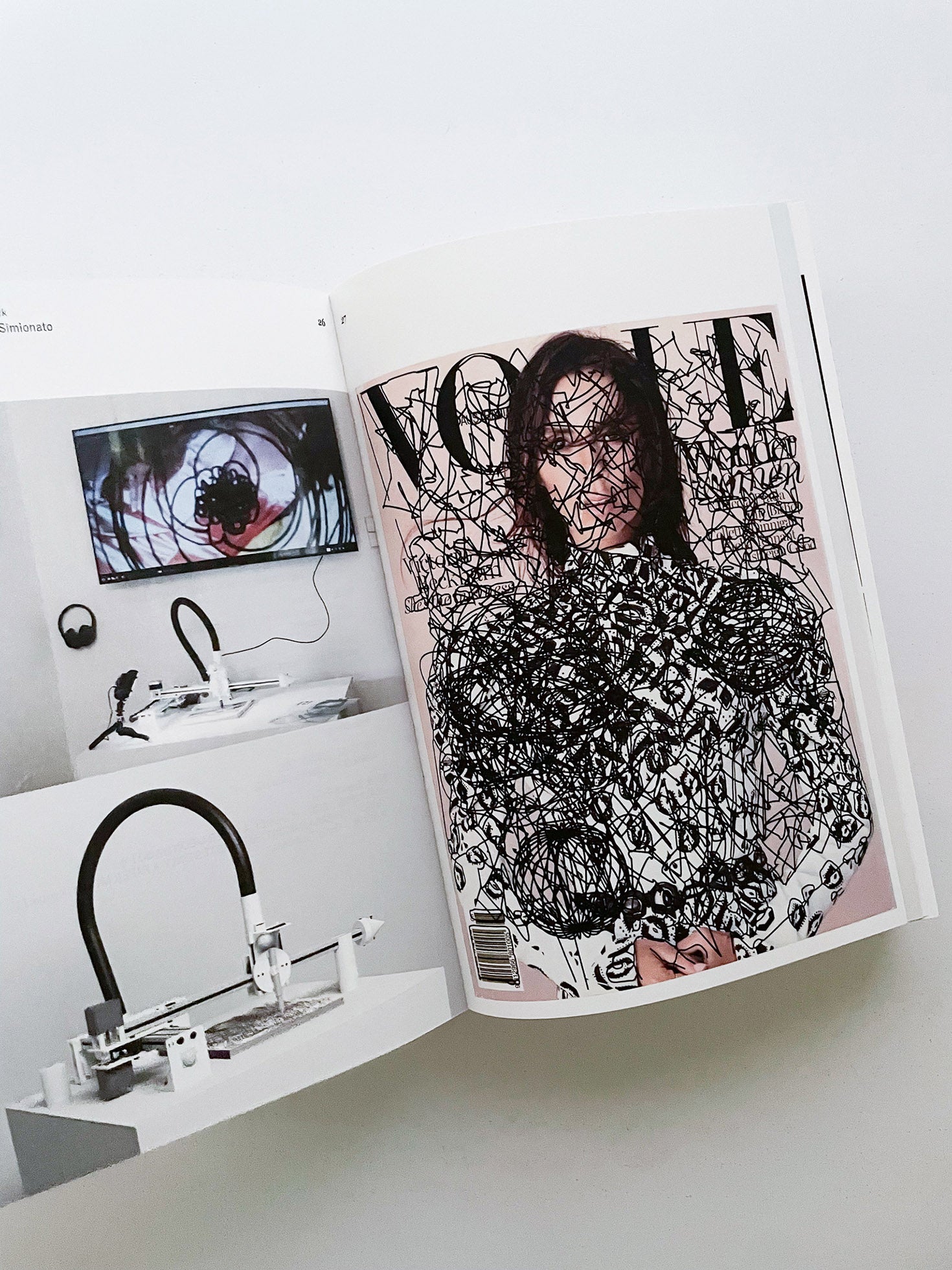 Tokyo TDC Vol.35 - 本 屋 青 旗 Ao-Hata Bookstore