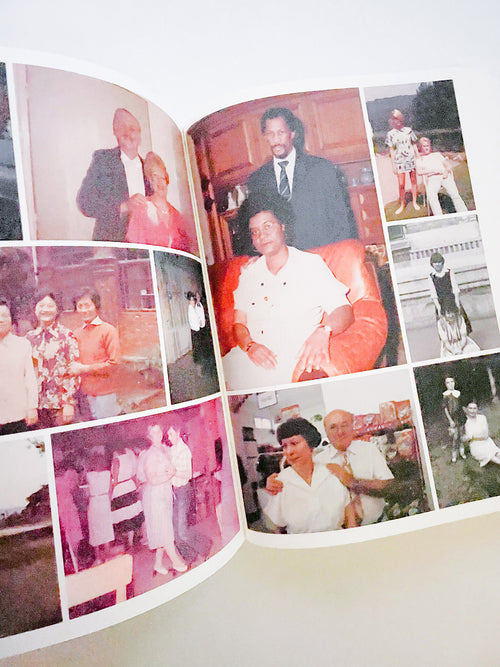 INCOMPLETE ENCYCLOPEDIA OF TOUCH / Erik Kessels, Karel de Mulder, Thomas Sauvin