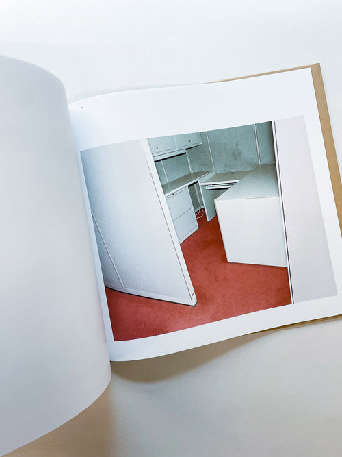 OFFICE / LA OFFICE / Lars Tunbjörk