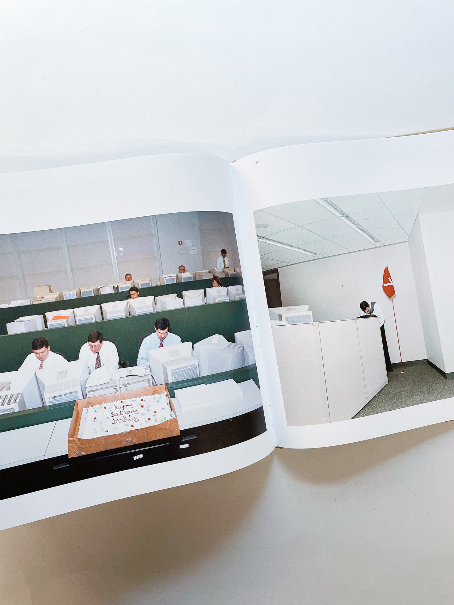 OFFICE / LA OFFICE / Lars Tunbjörk