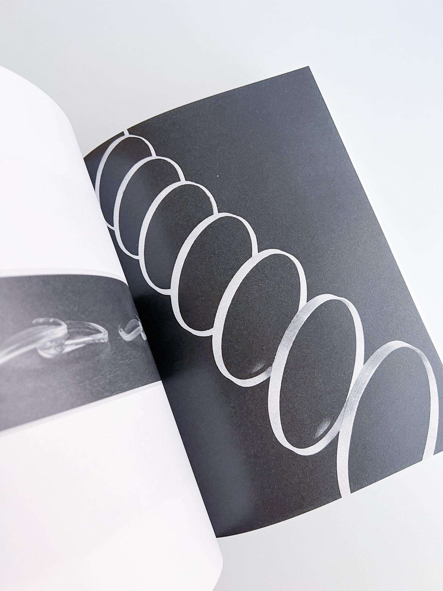 3000 Days of Archives Related to the Optics and Glasses Frame Industry