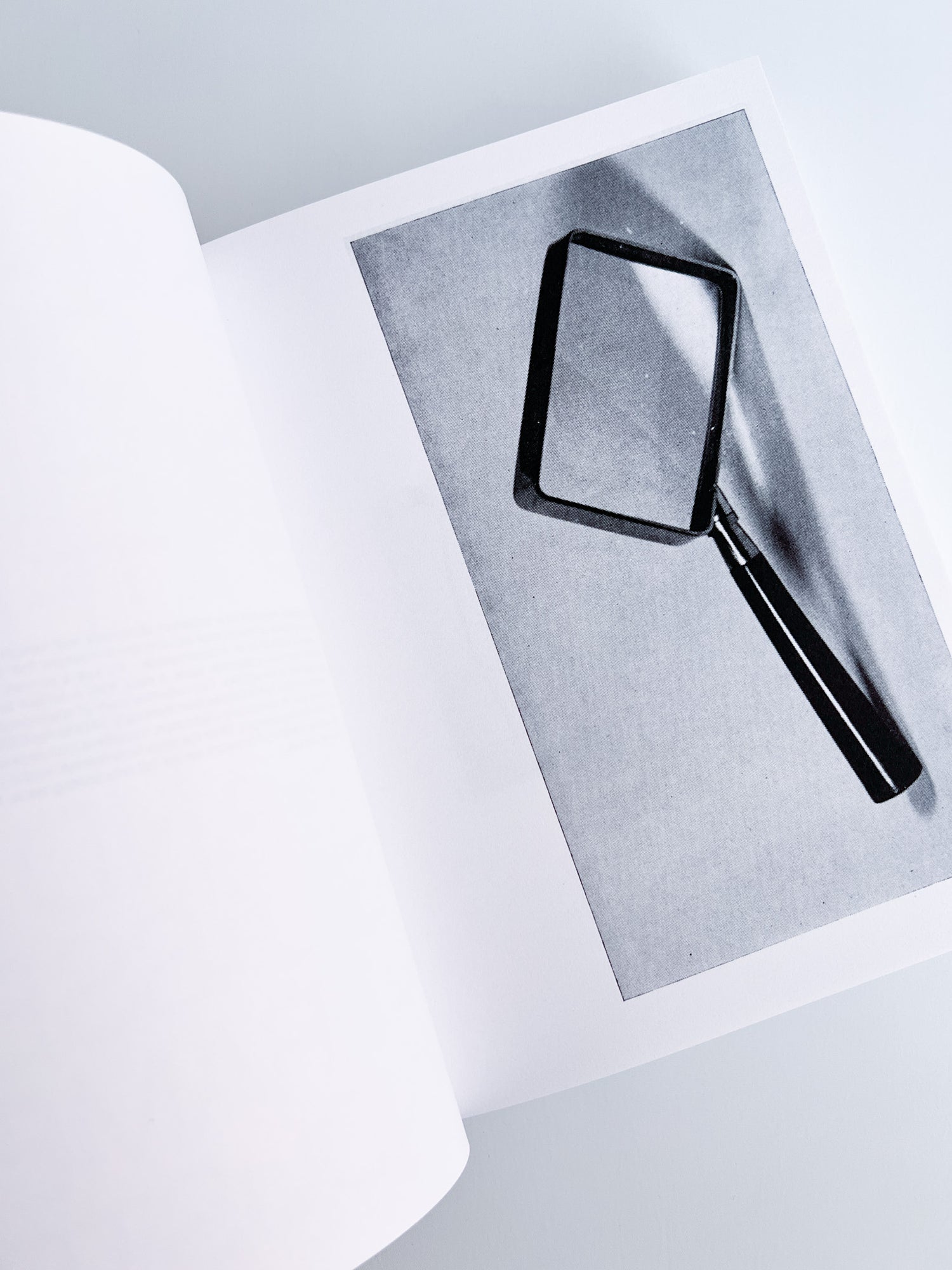 3000 Days of Archives Related to the Optics and Glasses Frame Industry