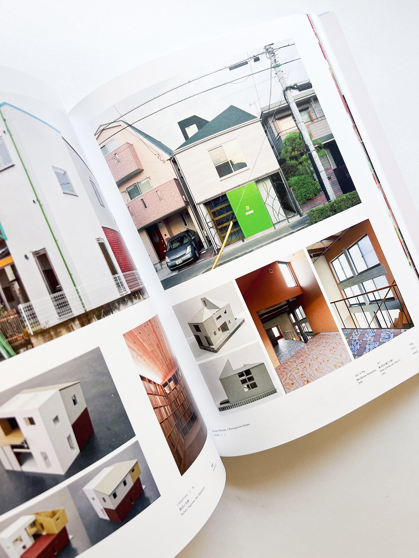 岡﨑乾二郎　視覚のカイソウ [SIGNED]