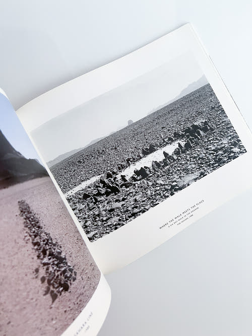 Walking in Circles / Richard Long