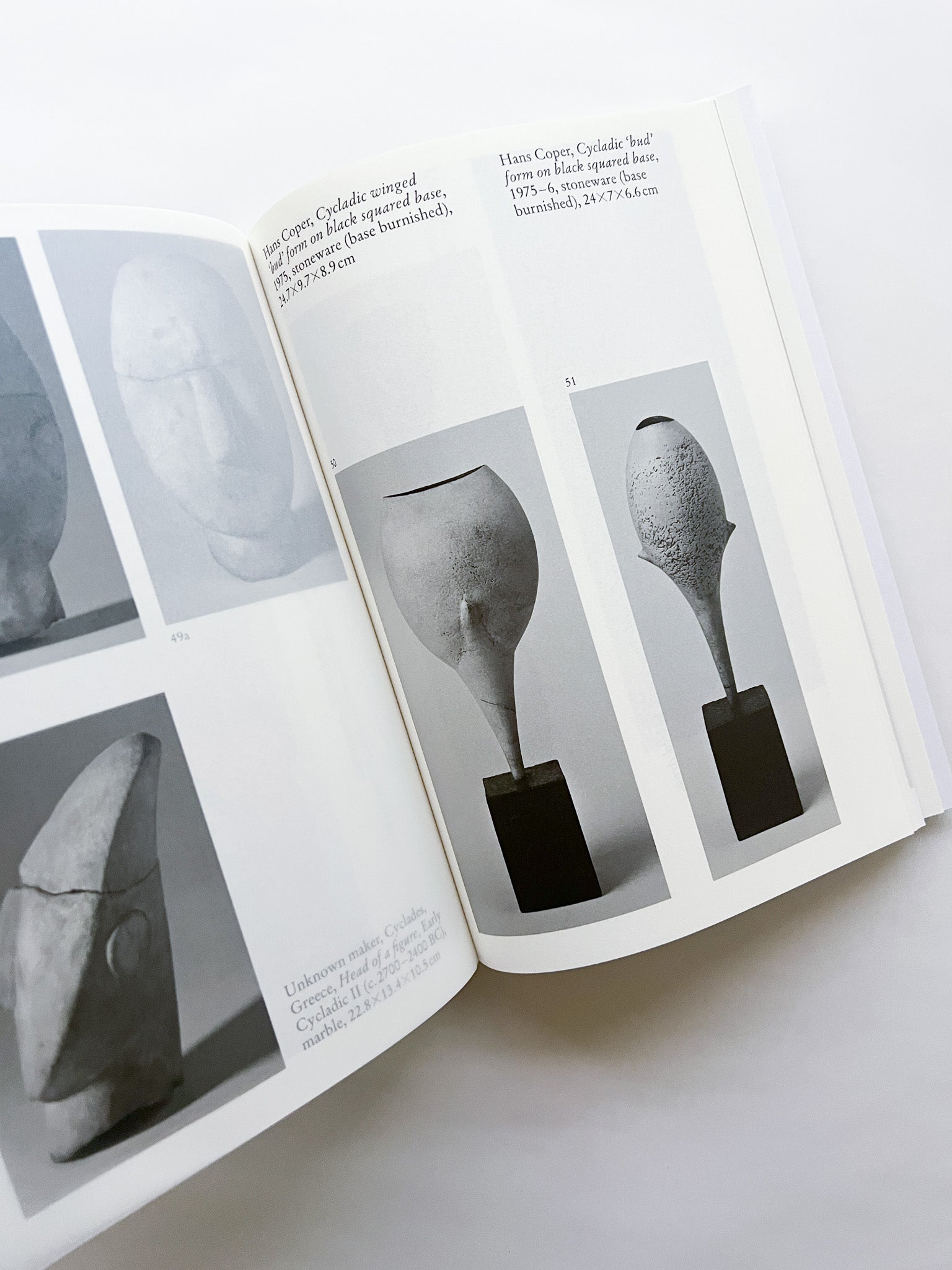 The Journey of Things (v.4) / Magdalene Odundo - 本屋青旗 Ao-Hata