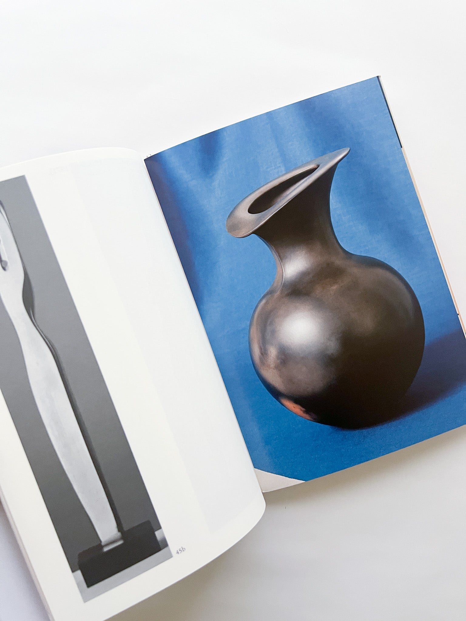 希少❗️【THE JOURNEY OF THINGS】イギリス人陶芸家作品集 The Journey of Things (v.4) / Magdalene Odundo - 本屋青旗 Ao-Hata