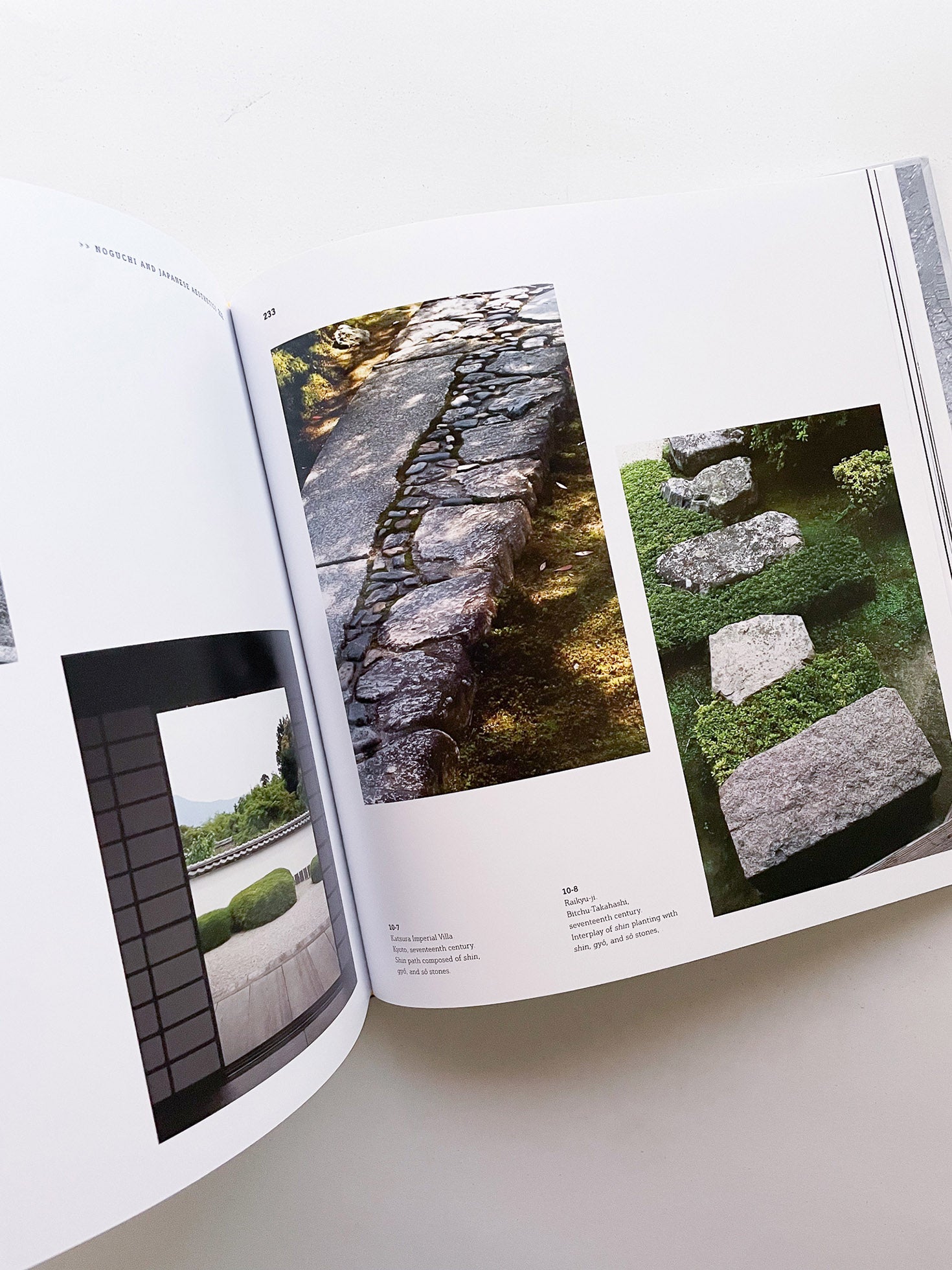 NOGUCHI'S GARDEN LANDSCAPE AS SCULPTURE / Isamu Noguchi - 本 屋 青