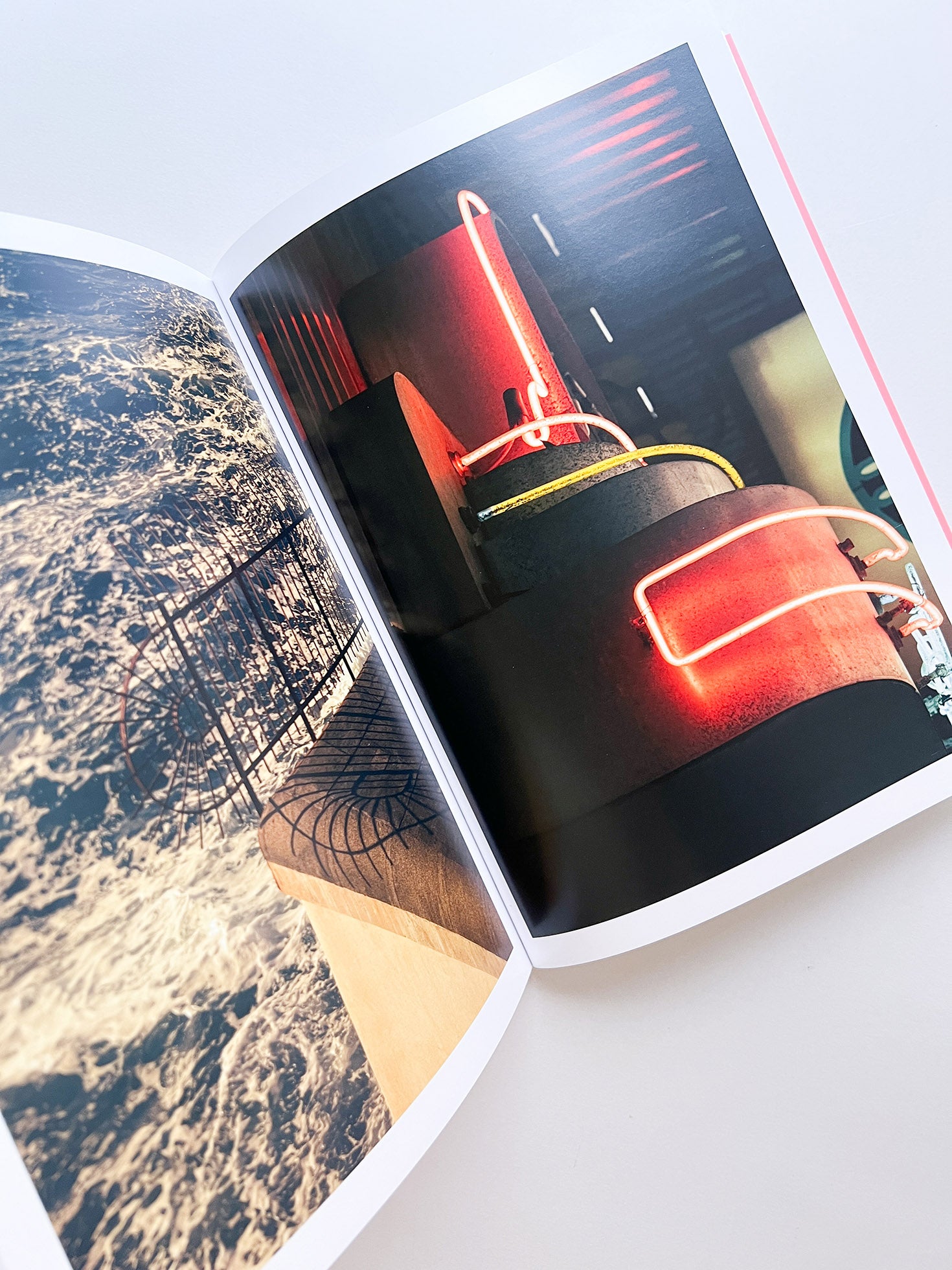 DISTANCES VOL.III / Romain Laprade