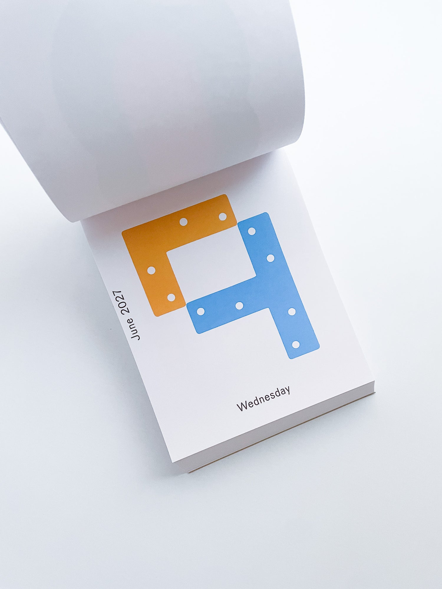 Every day is a new day 2027 / Karel Martens