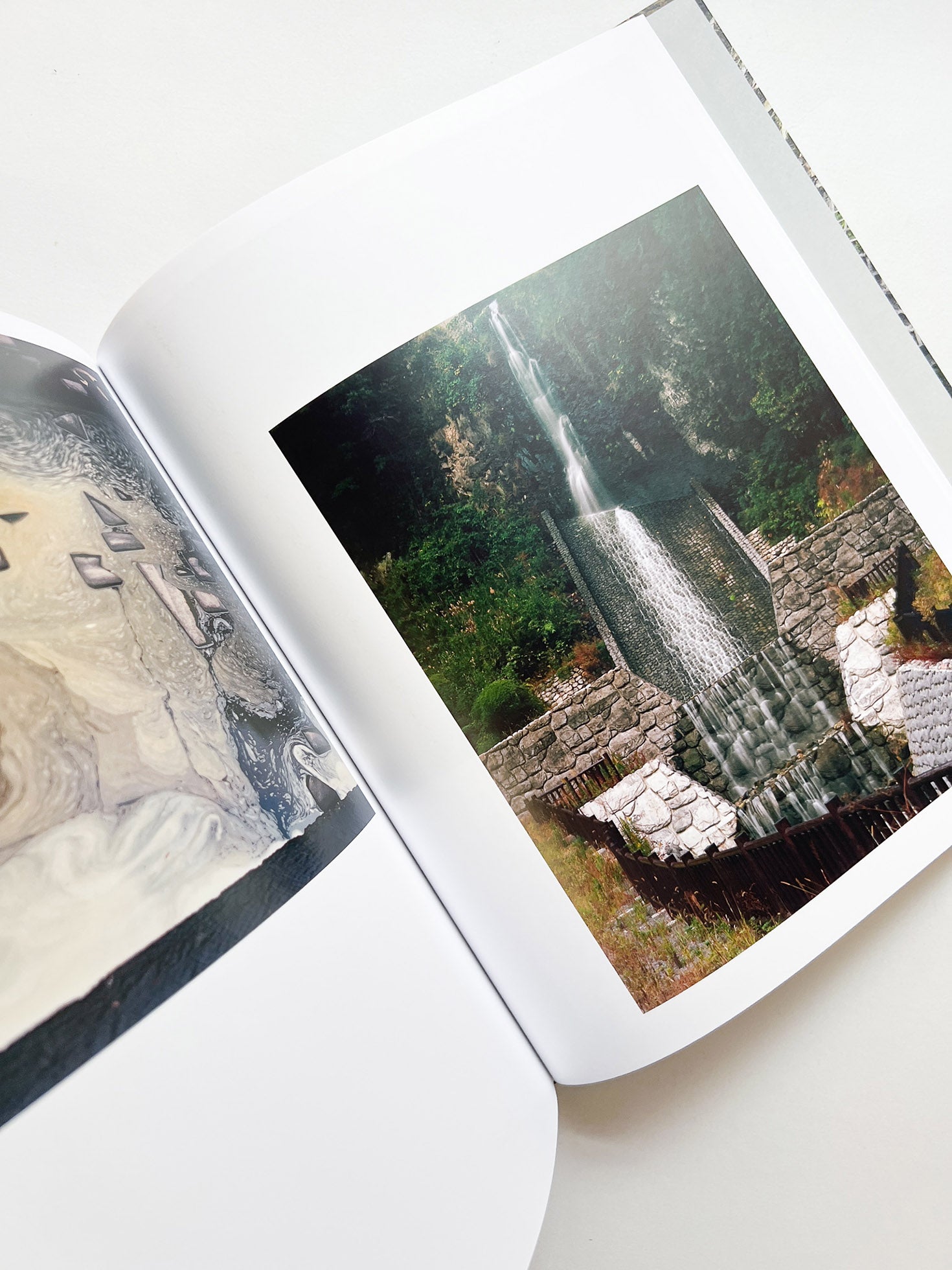 JAPAN / Toshio Shibata [SIGNED]