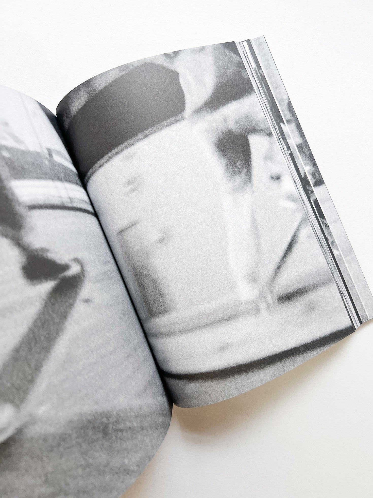 BEWARE / Ari Marcopoulos - 本 屋 青 旗 Ao-Hata Bookstore