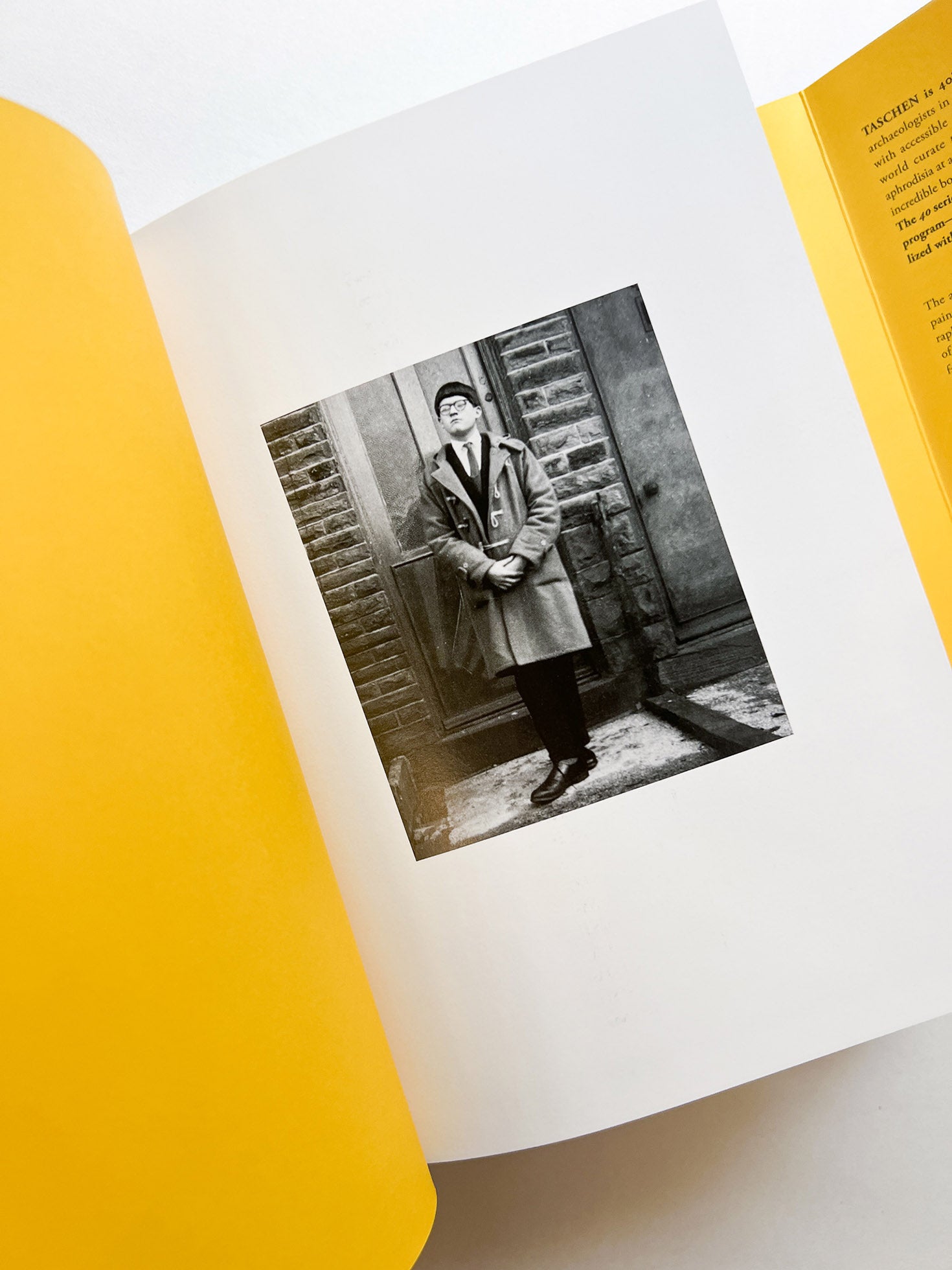 David Hockney. A Chronology. 40th Ed.