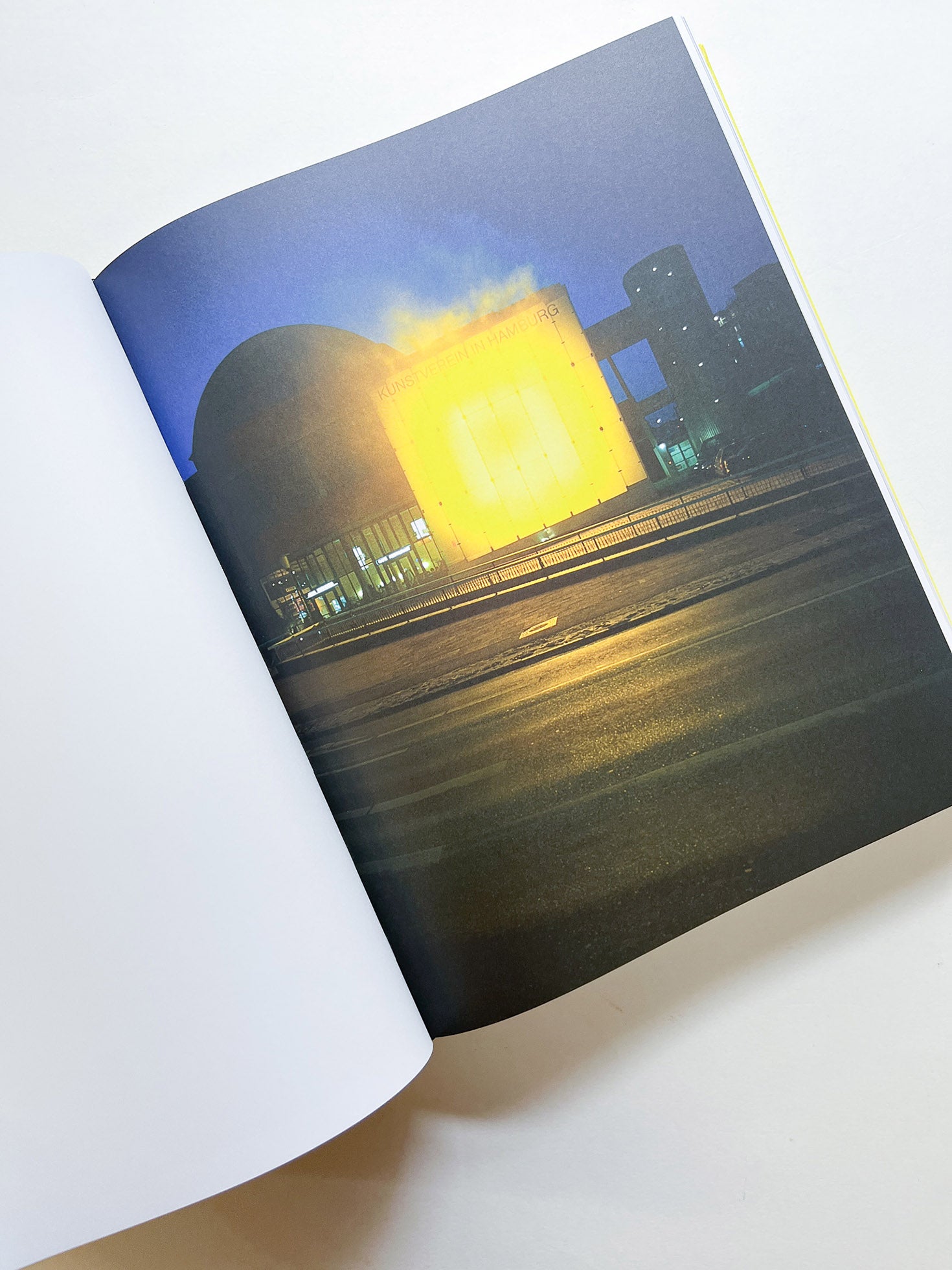 Experience / Olafur Eliasson - 本屋青旗 Ao-Hata Bookstore