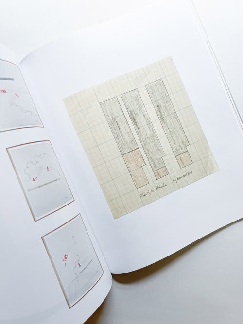 Written on the wind: Lawrence Weiner Drawings