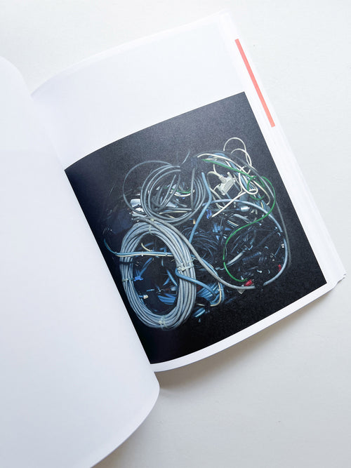 WHAT WE LEAVE BEHIND / Stéphan Crasneanscki [JAPANESE EDITION]