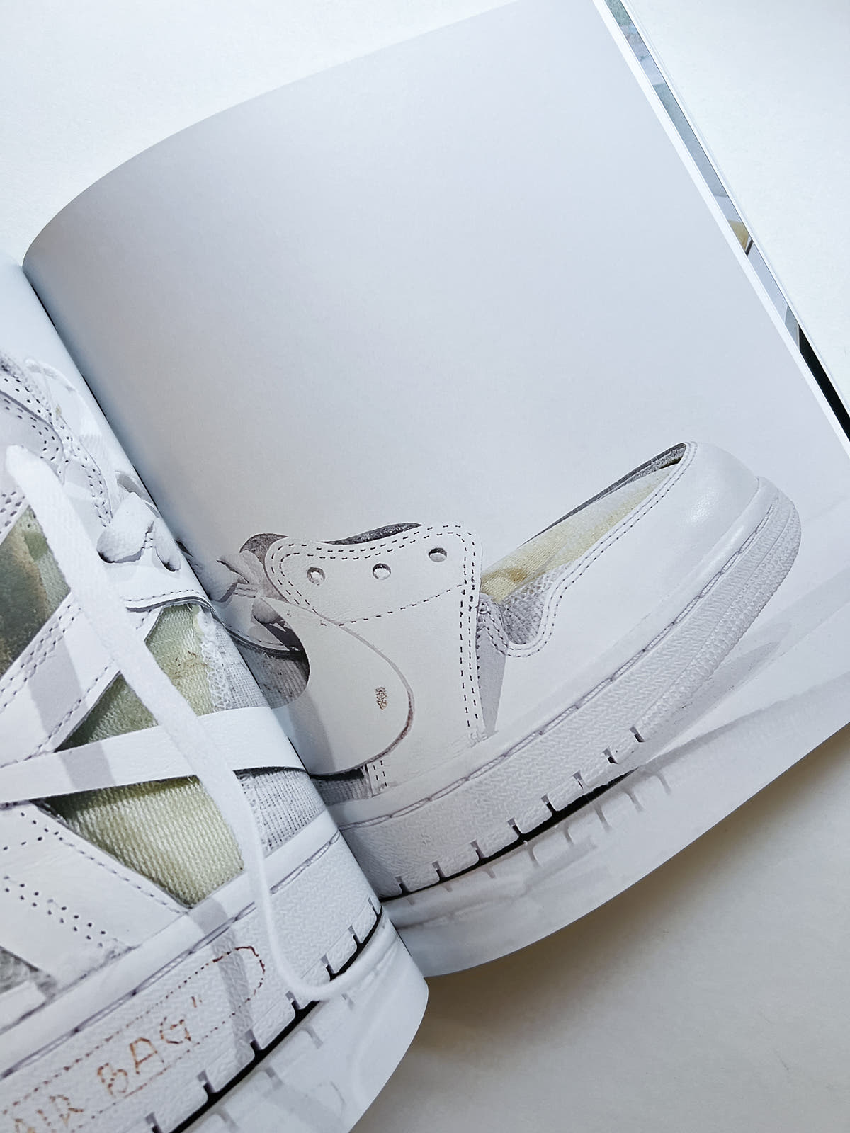Virgil Abloh. Nike. ICONS