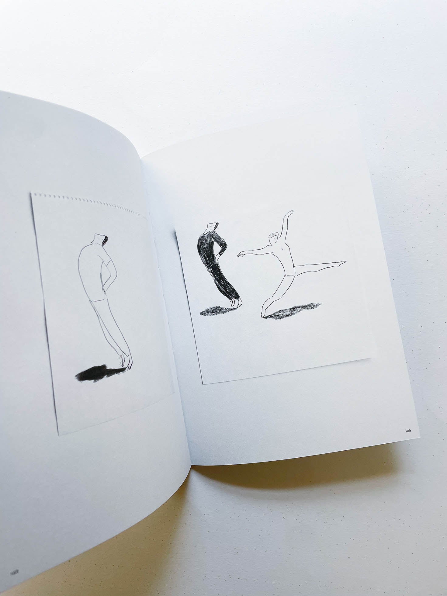 PEN, PENCIL, PEOPLE, ANIMALS AND PLANTS / Izumi Shiokawa [SIGNED]