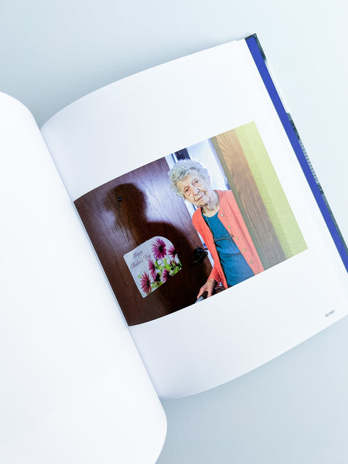 LEAVING AND WAVING / Deanna Dikeman [REPRINTED EDITION]