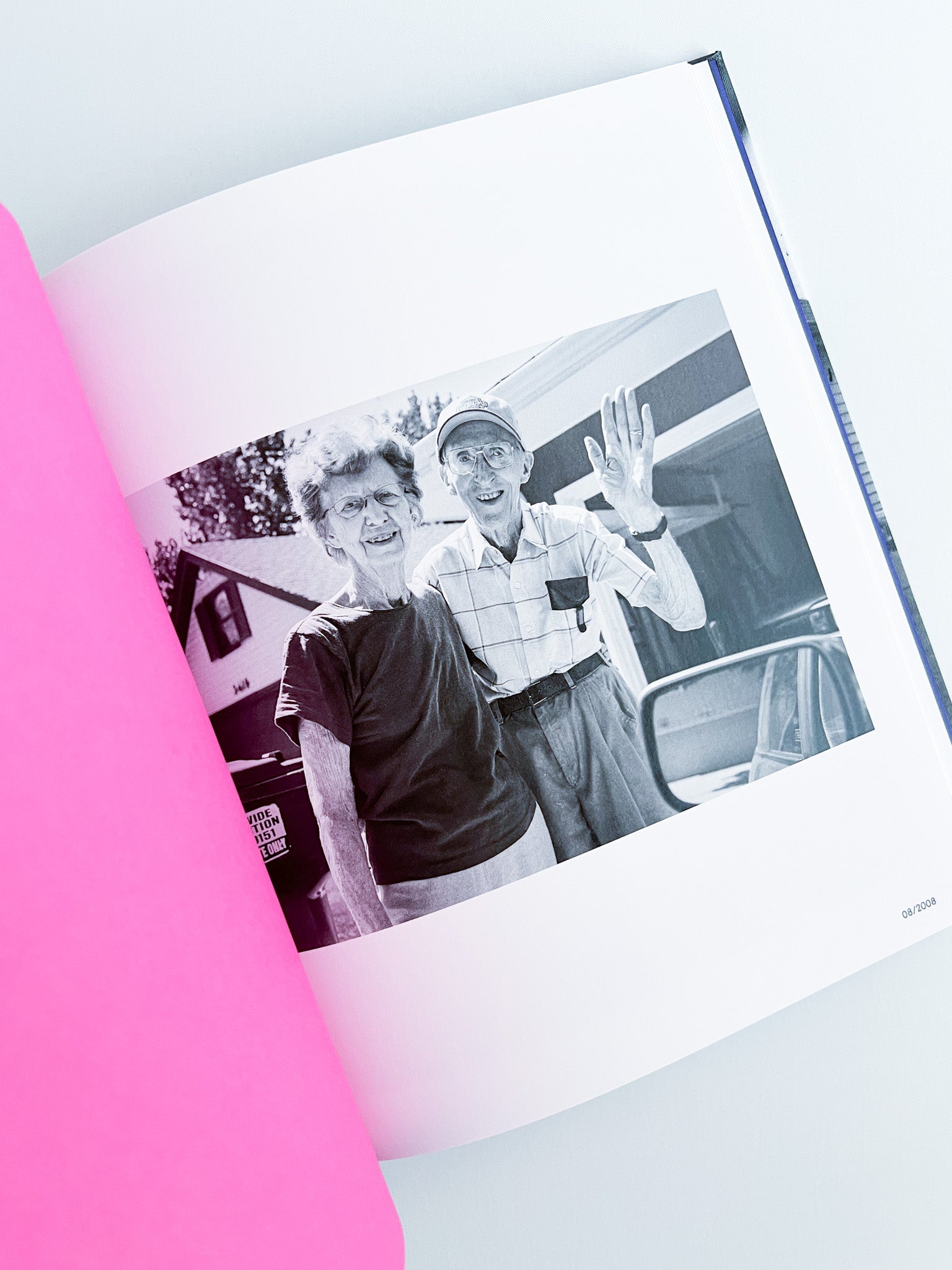 LEAVING AND WAVING / Deanna Dikeman [REPRINTED EDITION] - 本屋青旗
