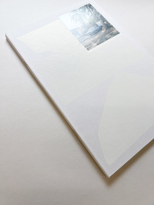 Like dust before it falls / Márk Redele