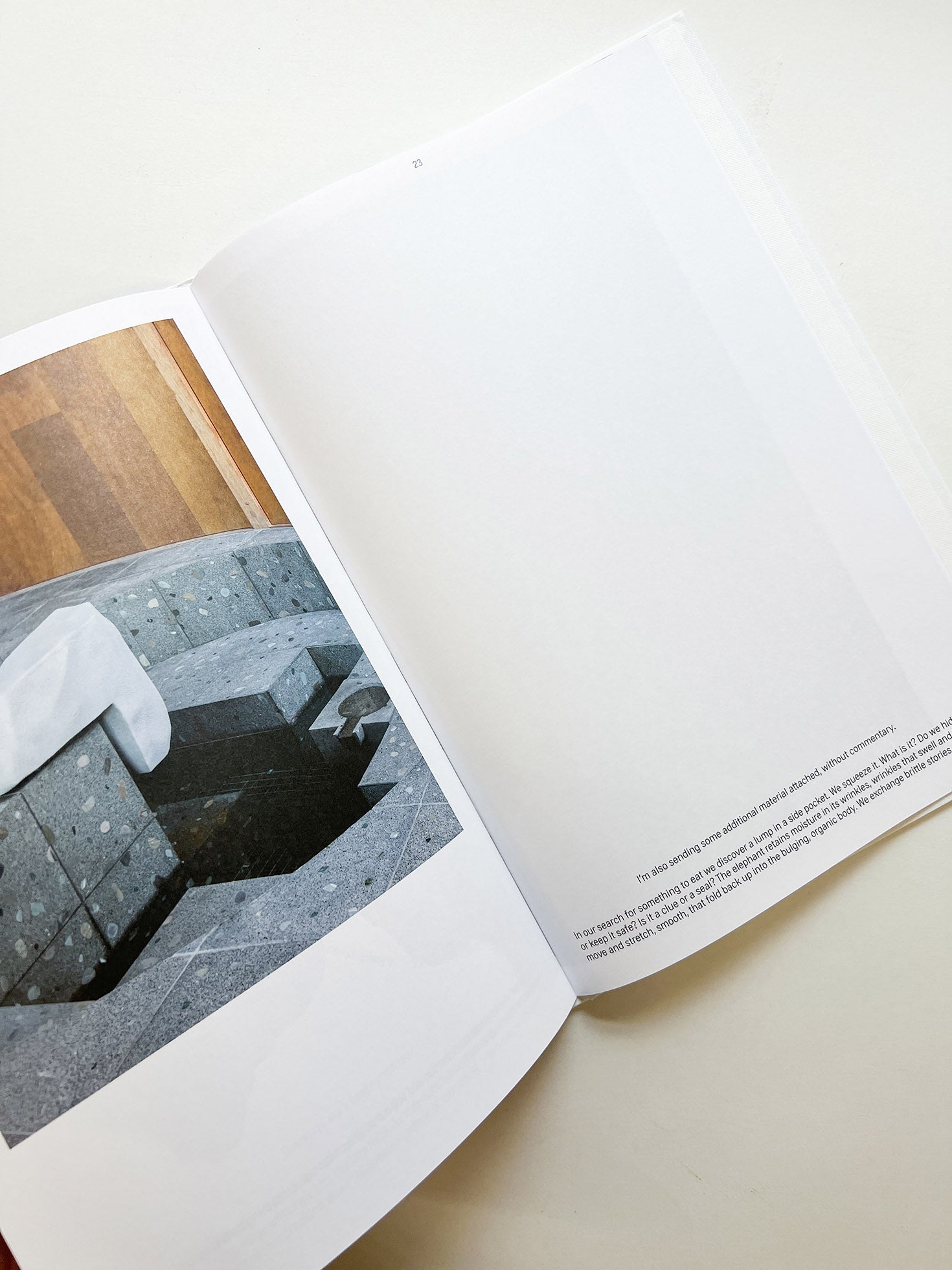 Like dust before it falls / Márk Redele