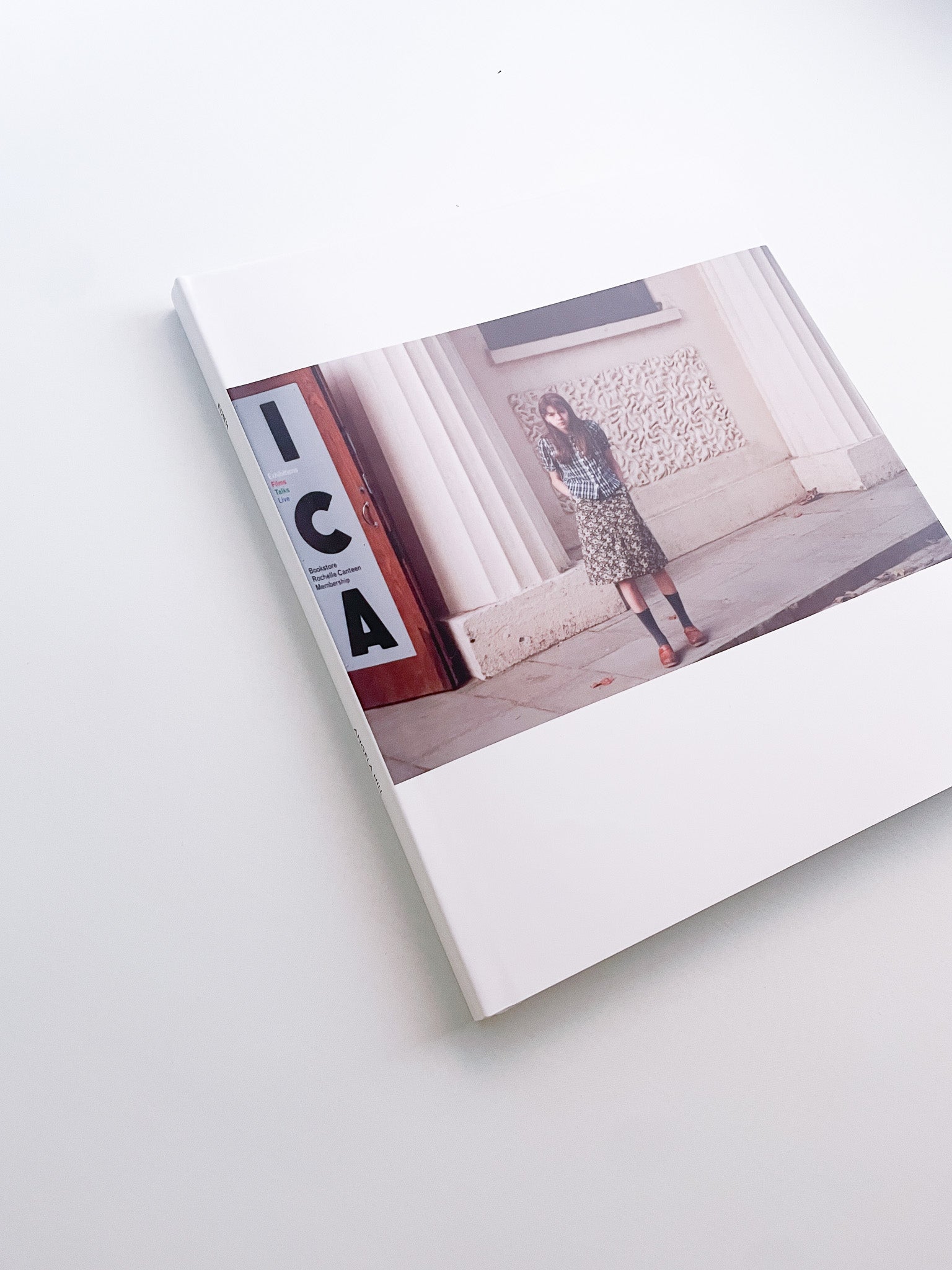 EDITH / Angela Hill [SECOND EDITION] - 本屋青旗 Ao-Hata Bookstore