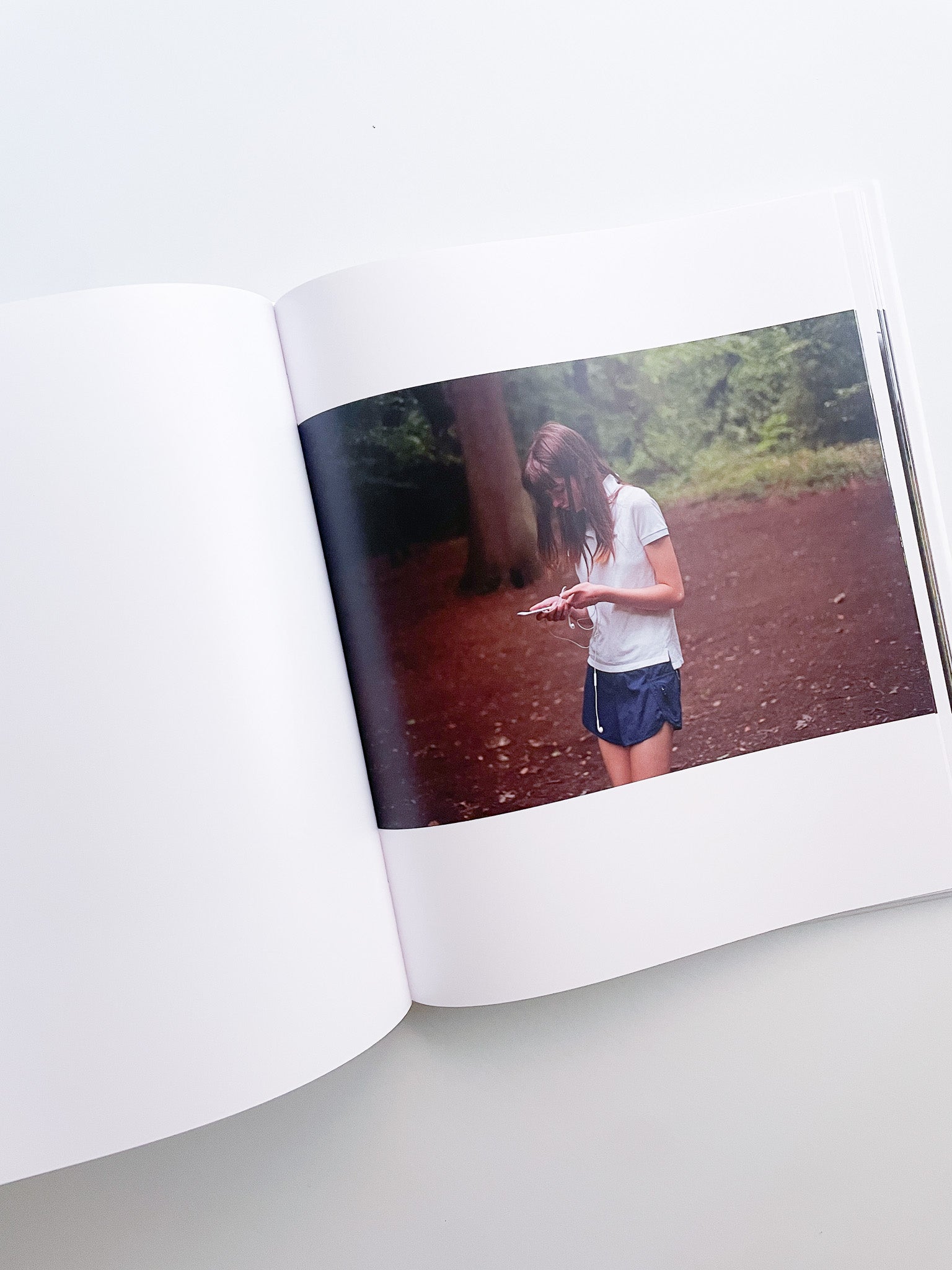 EDITH / Angela Hill [SECOND EDITION] - 本屋青旗 Ao-Hata Bookstore