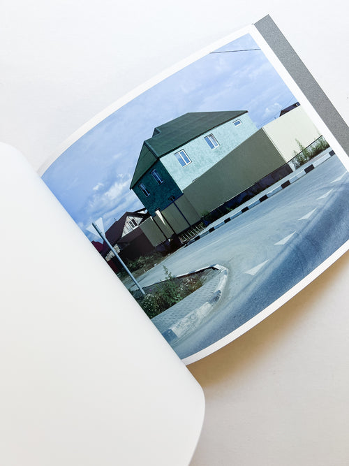 場所 A Place / Hideki Makiguchi