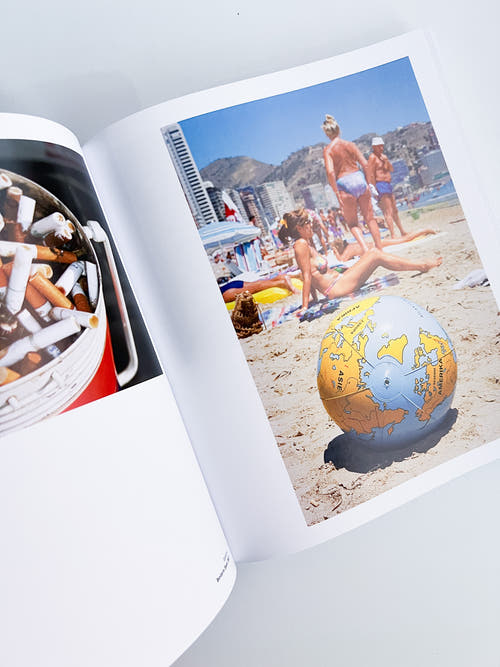 Global Warning / Martin Parr
