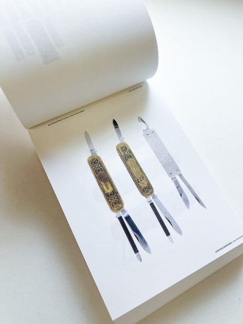 Checked Baggage [2nd and last edition] / Christien Meindertsma