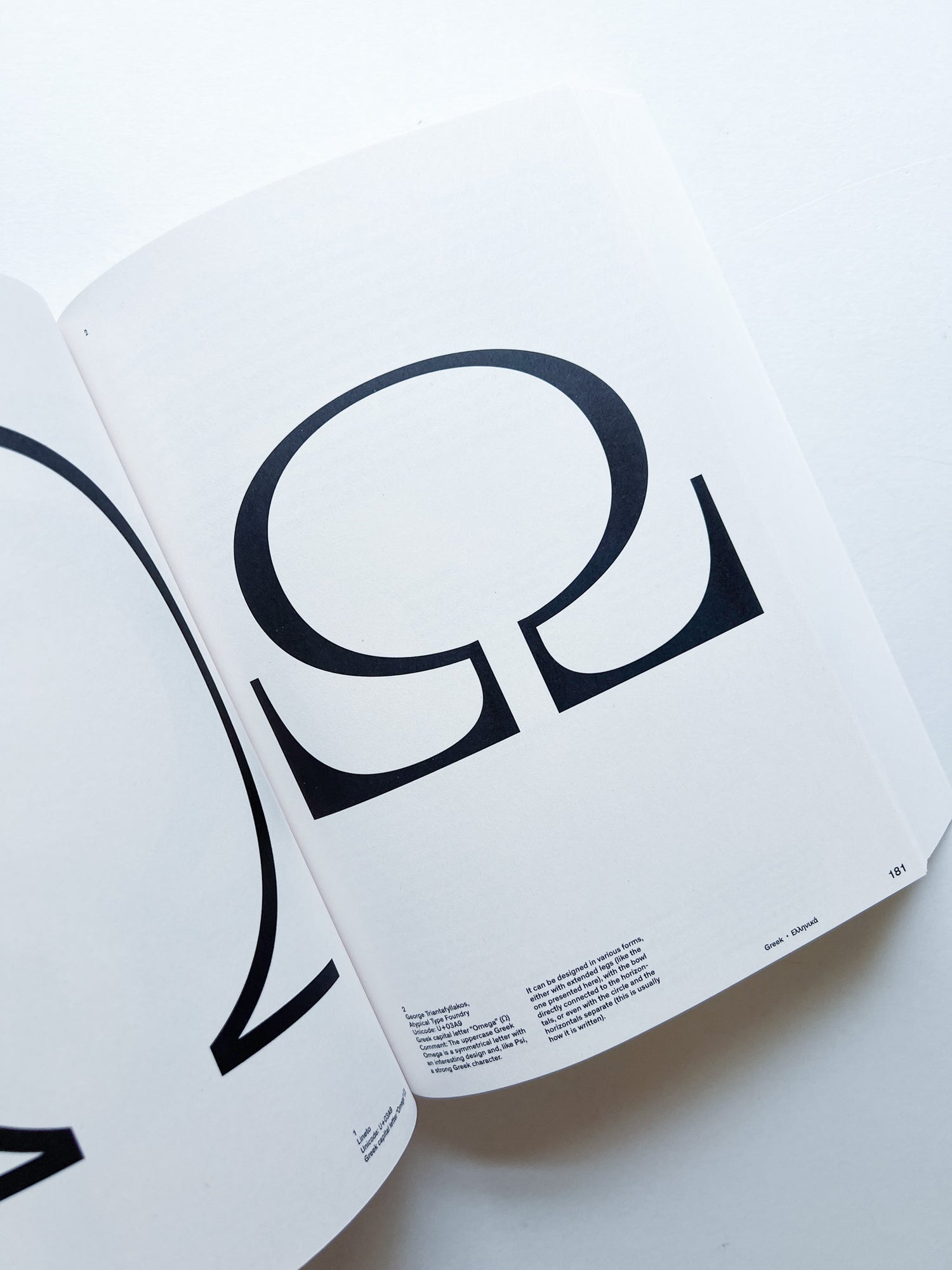 Graphic Languages—A Visual Guide to the World’s Writing Systems