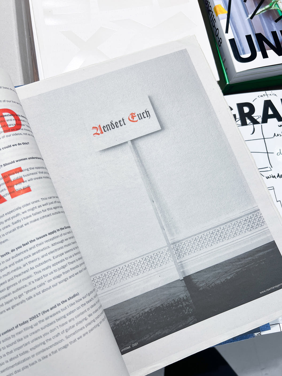 032c 3RD ISSUE "What's next?"