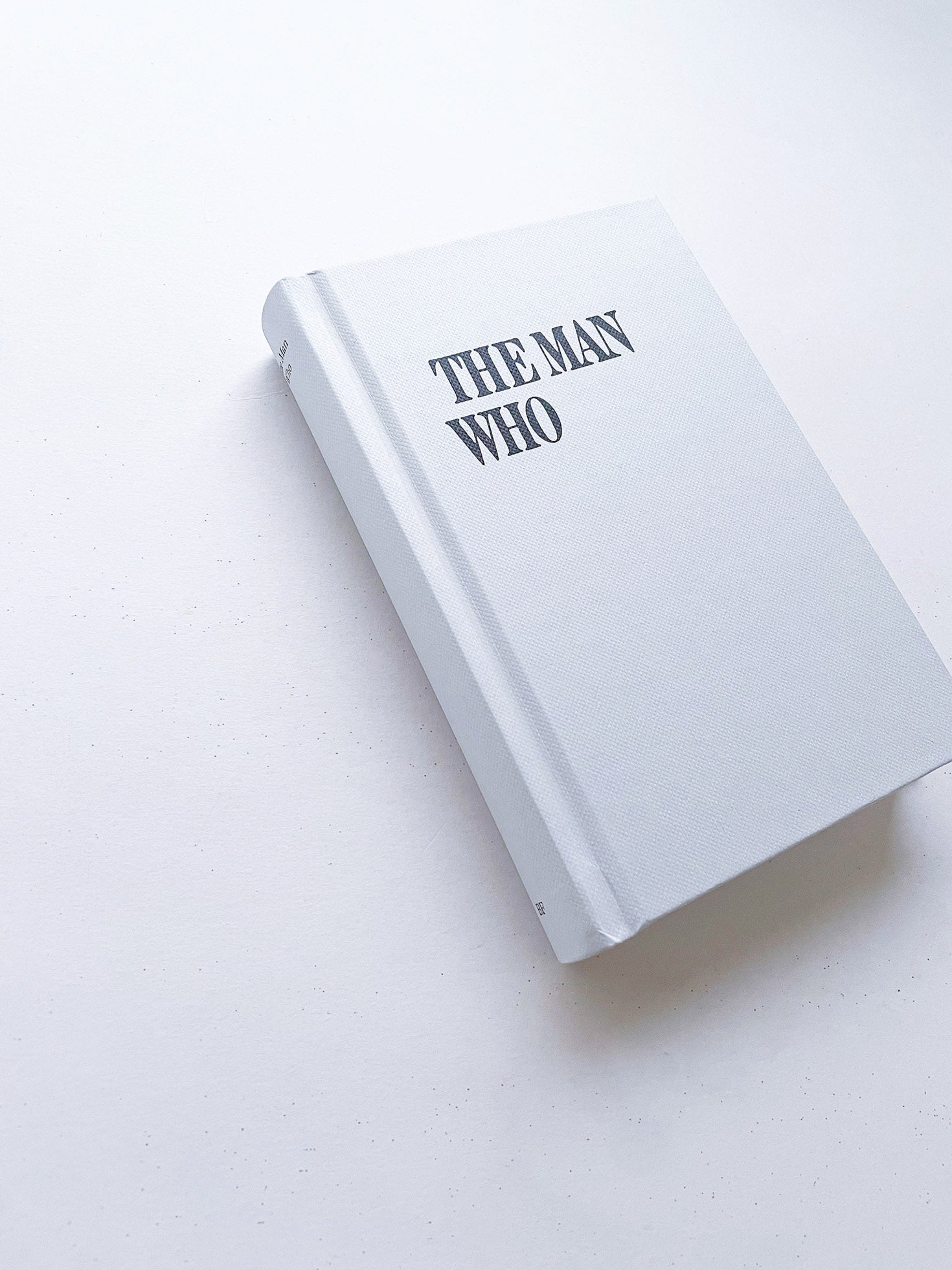 THE MAN WHO / Carla Peer, Karlis Krecers
