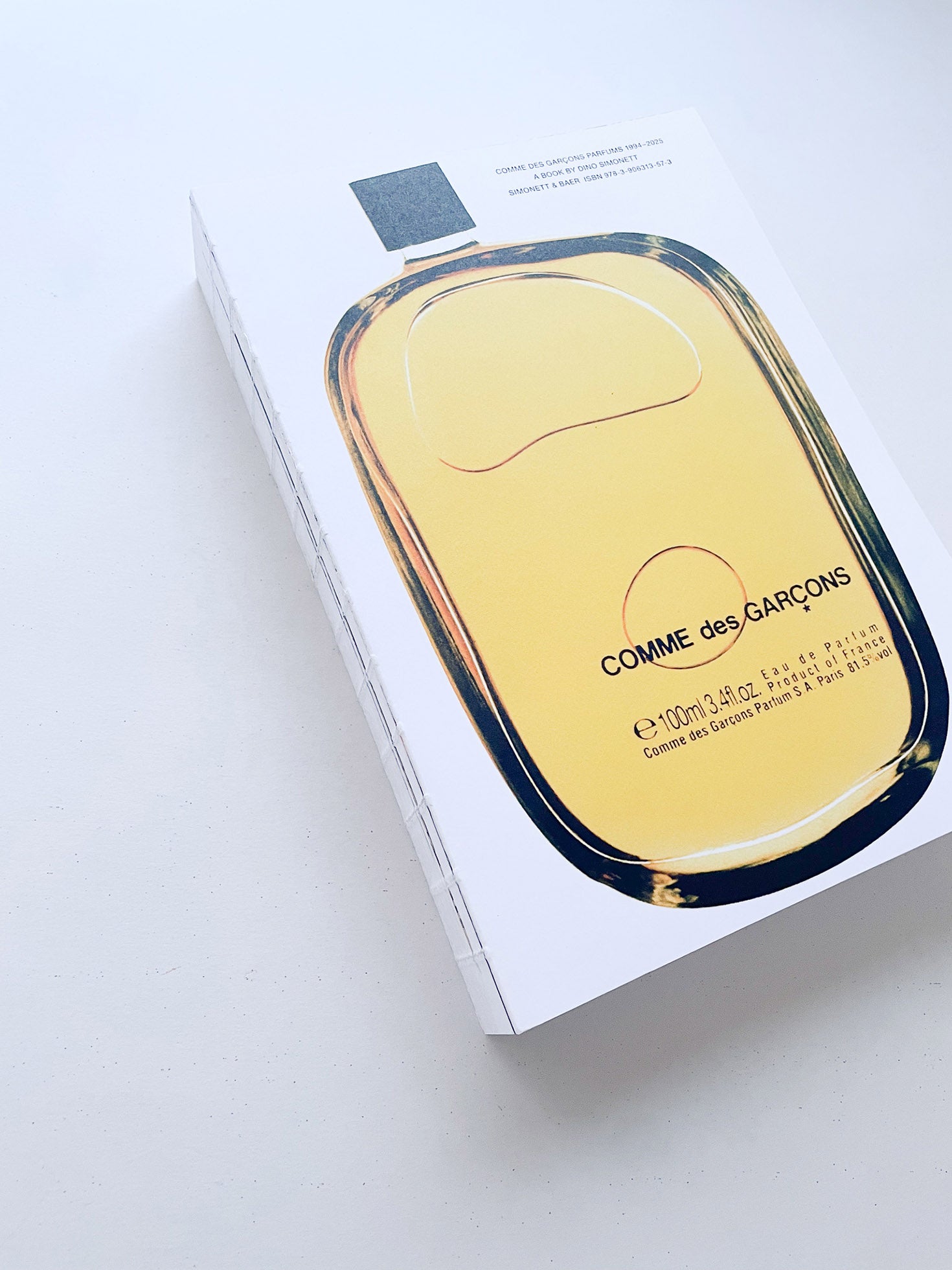 COMME DES GARÇONS PARFUMS 1994–2025 - 本屋青旗 Ao-Hata Bookstore