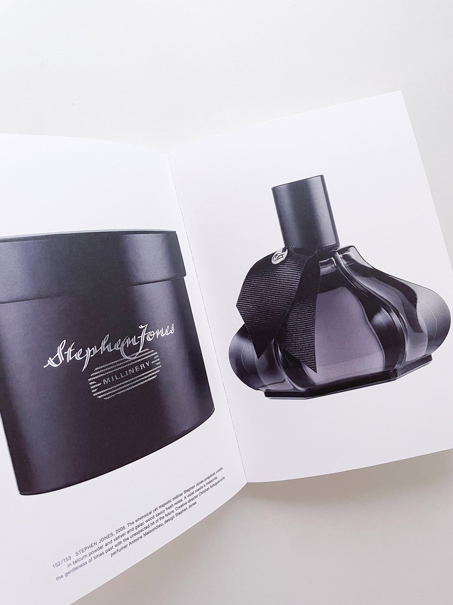 COMME des GARÇONS PARFUMS 1994-2025 香水 本 Comme des Garçons Parfums 1994–2025 | POST
