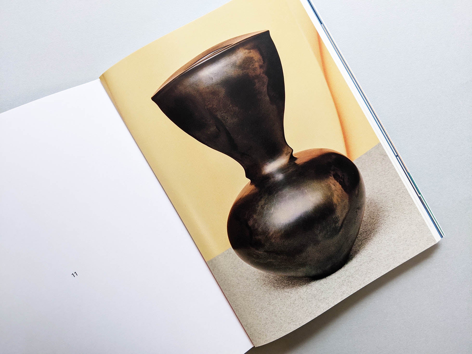 The Journey of Things (v.3) / Magdalene Odundo - 本屋青旗 Ao-Hata