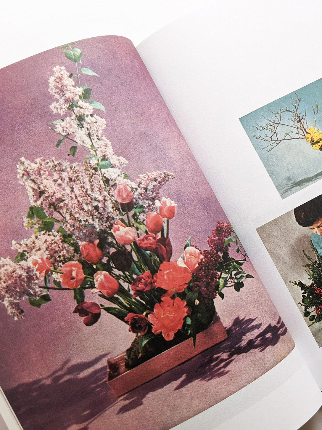 ARRANGING FLOWER ARRANGING by Andrea Salerno, Yeliz Secerli [SECOND PRINTING]