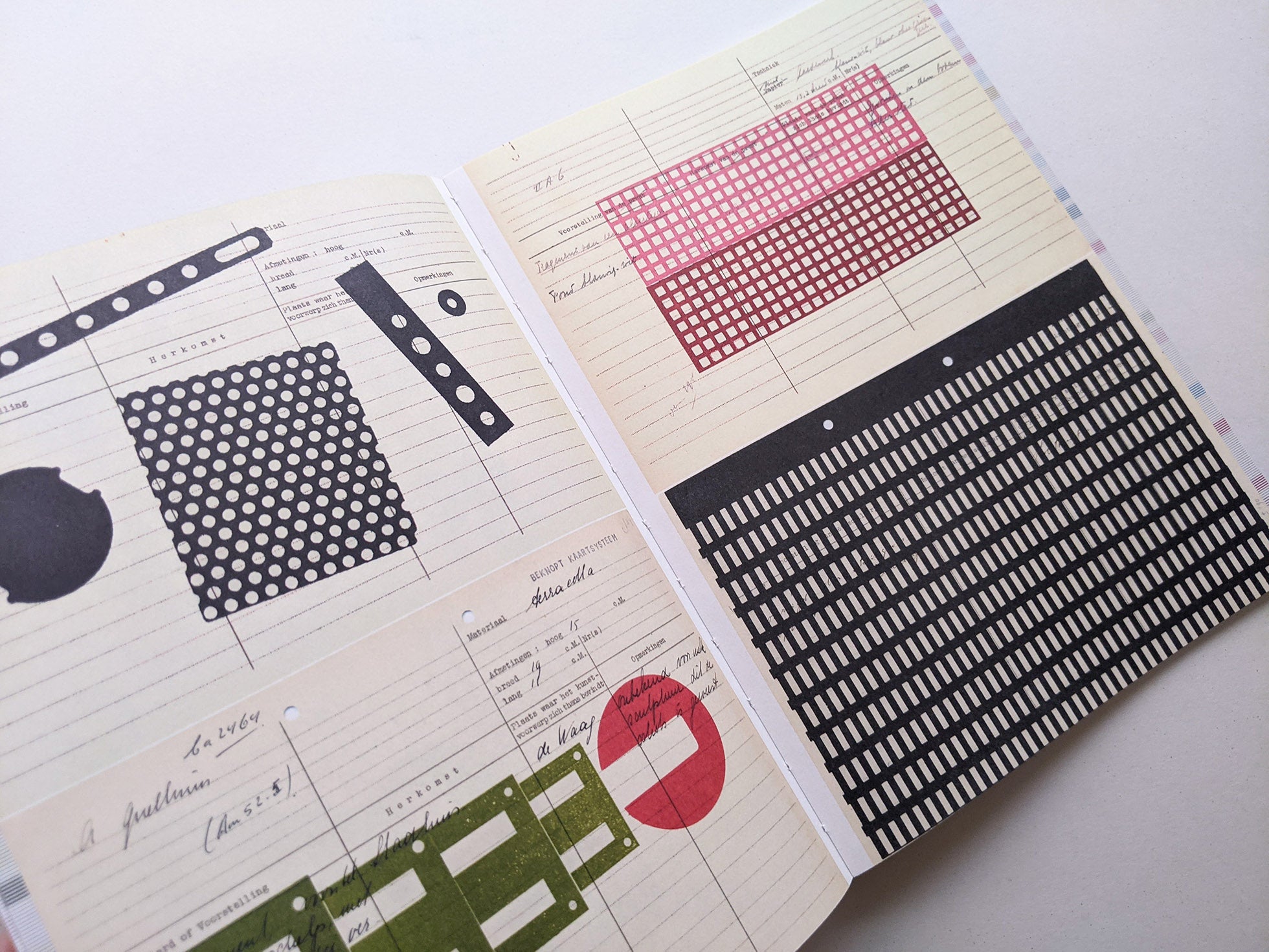 RE-PRINTED MATTER / KAREL MARTENS - 本屋青旗 Ao-Hata Bookstore
