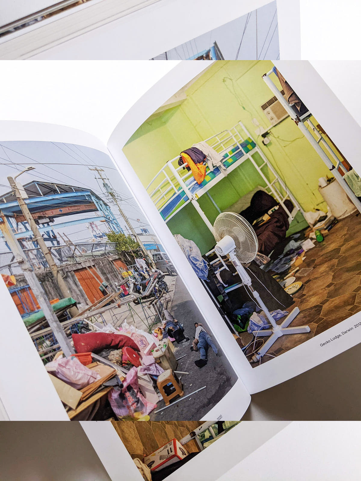 SOUND IS LIQUID / Wolfgang Tillmans