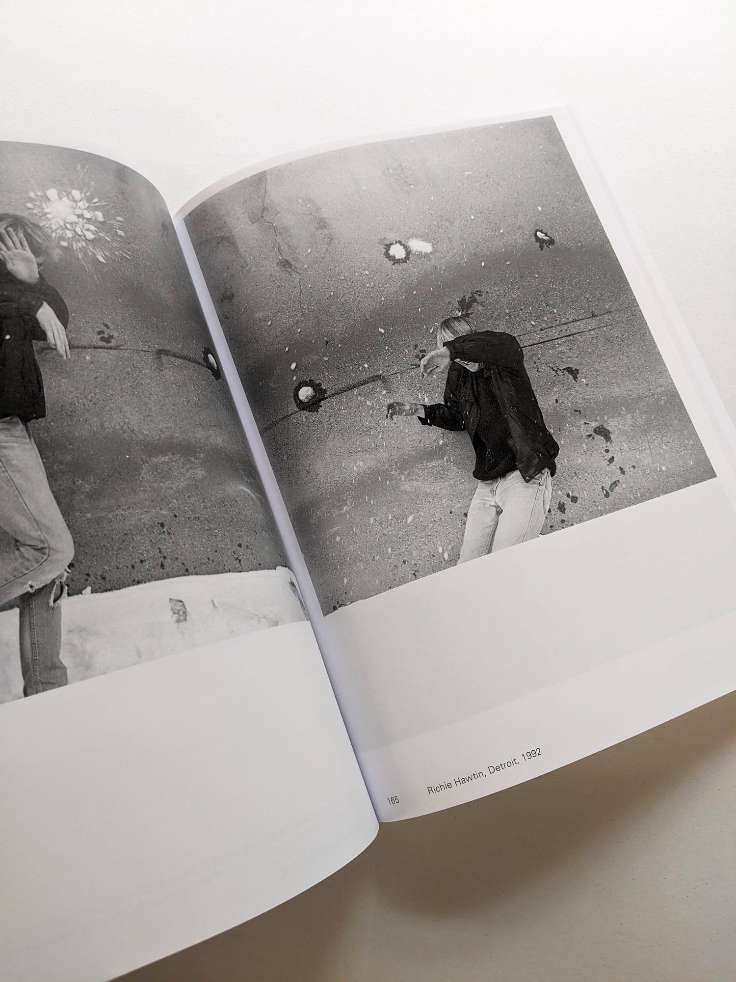 THE WELL / Nigel Shafran