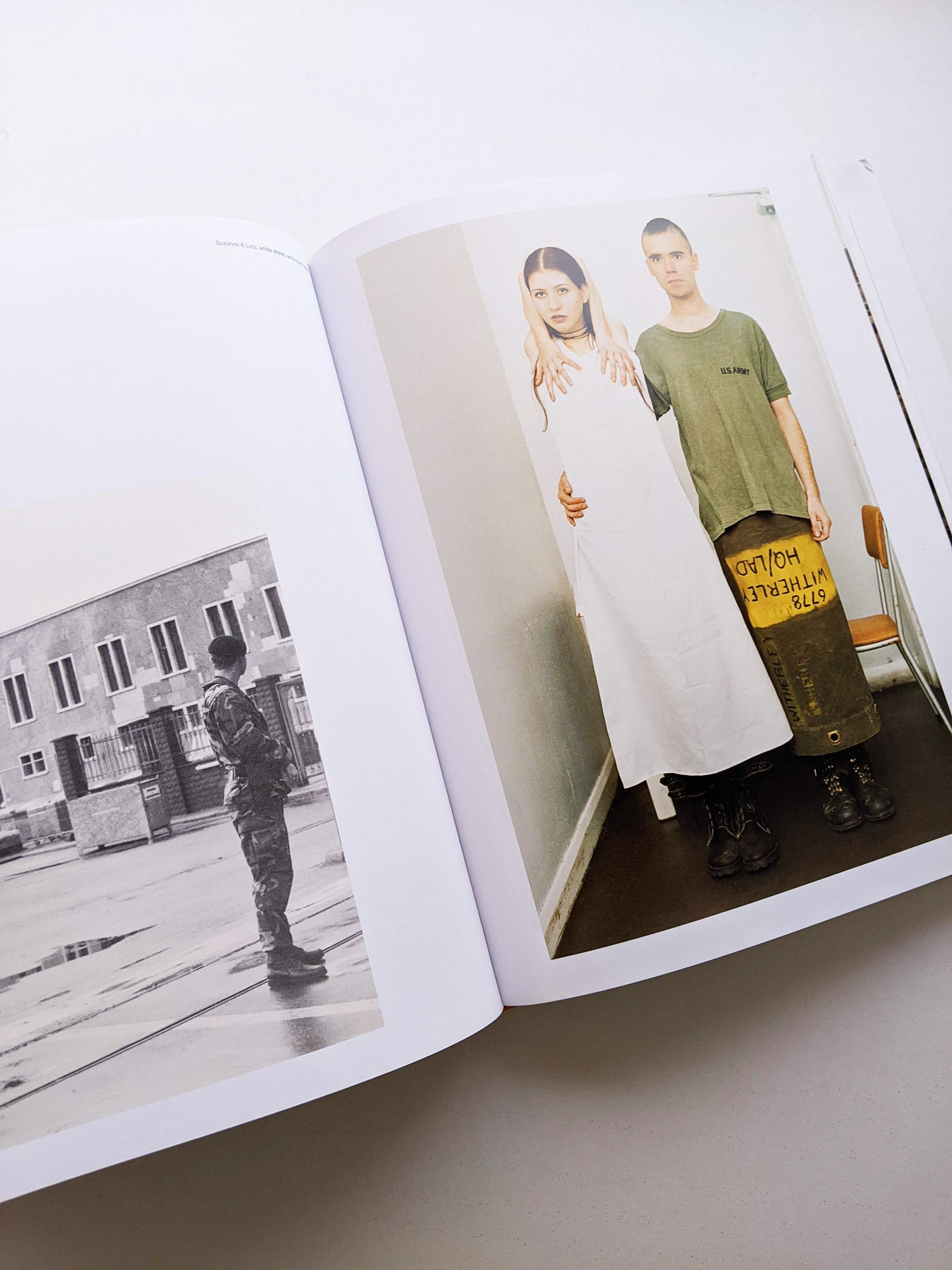 TO LOOK WITHOUT FEAR / Wolfgang Tillmans - 本屋青旗 Ao-Hata Bookstore