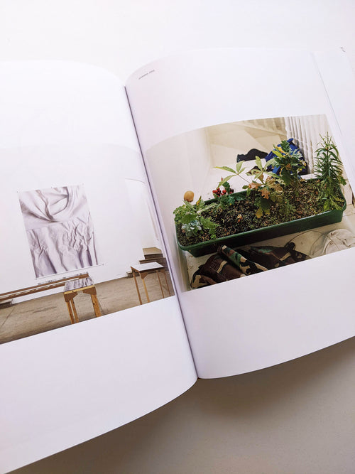 TO LOOK WITHOUT FEAR / Wolfgang Tillmans