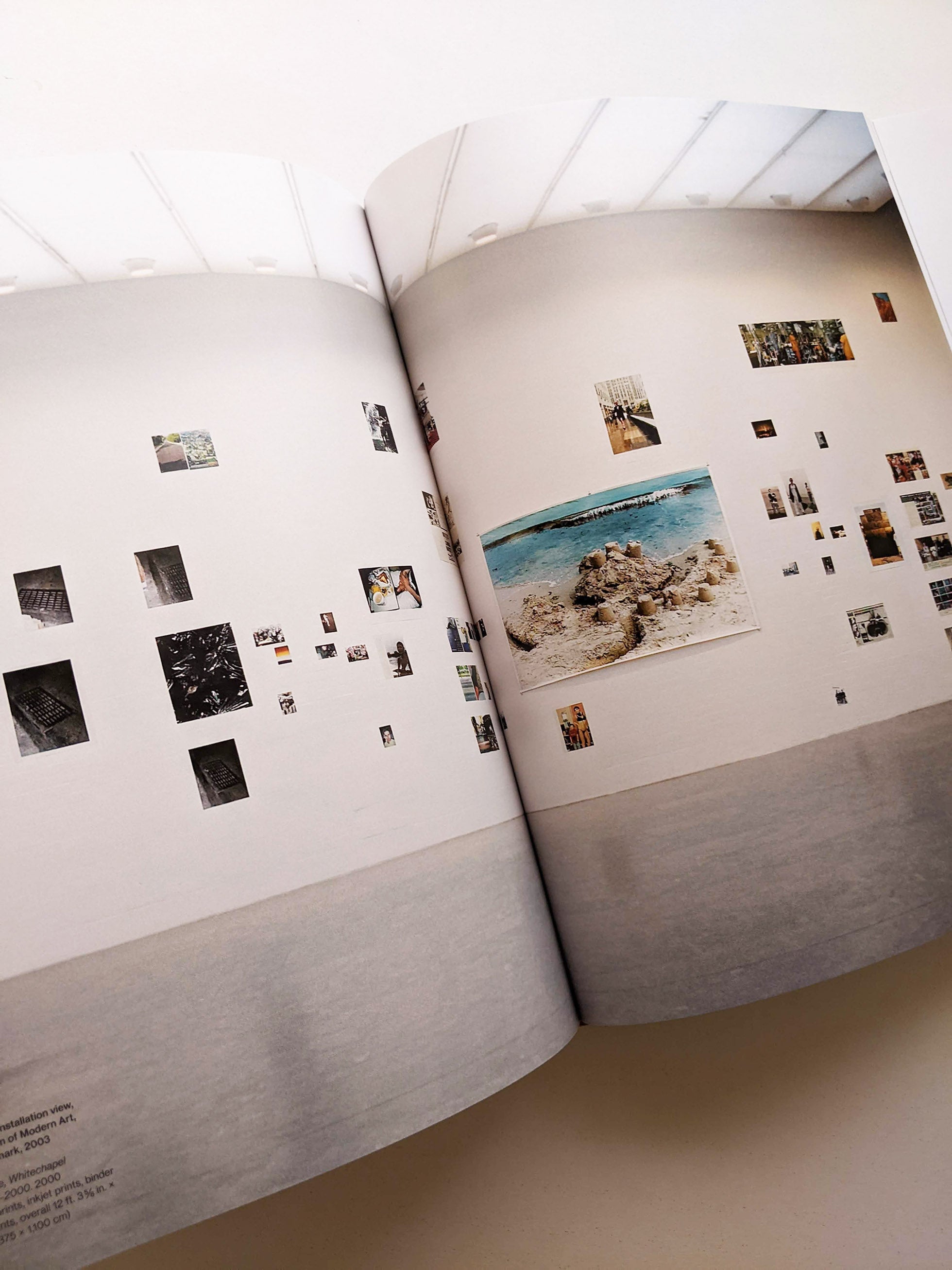 TO LOOK WITHOUT FEAR / Wolfgang Tillmans - 本屋青旗 Ao-Hata Bookstore