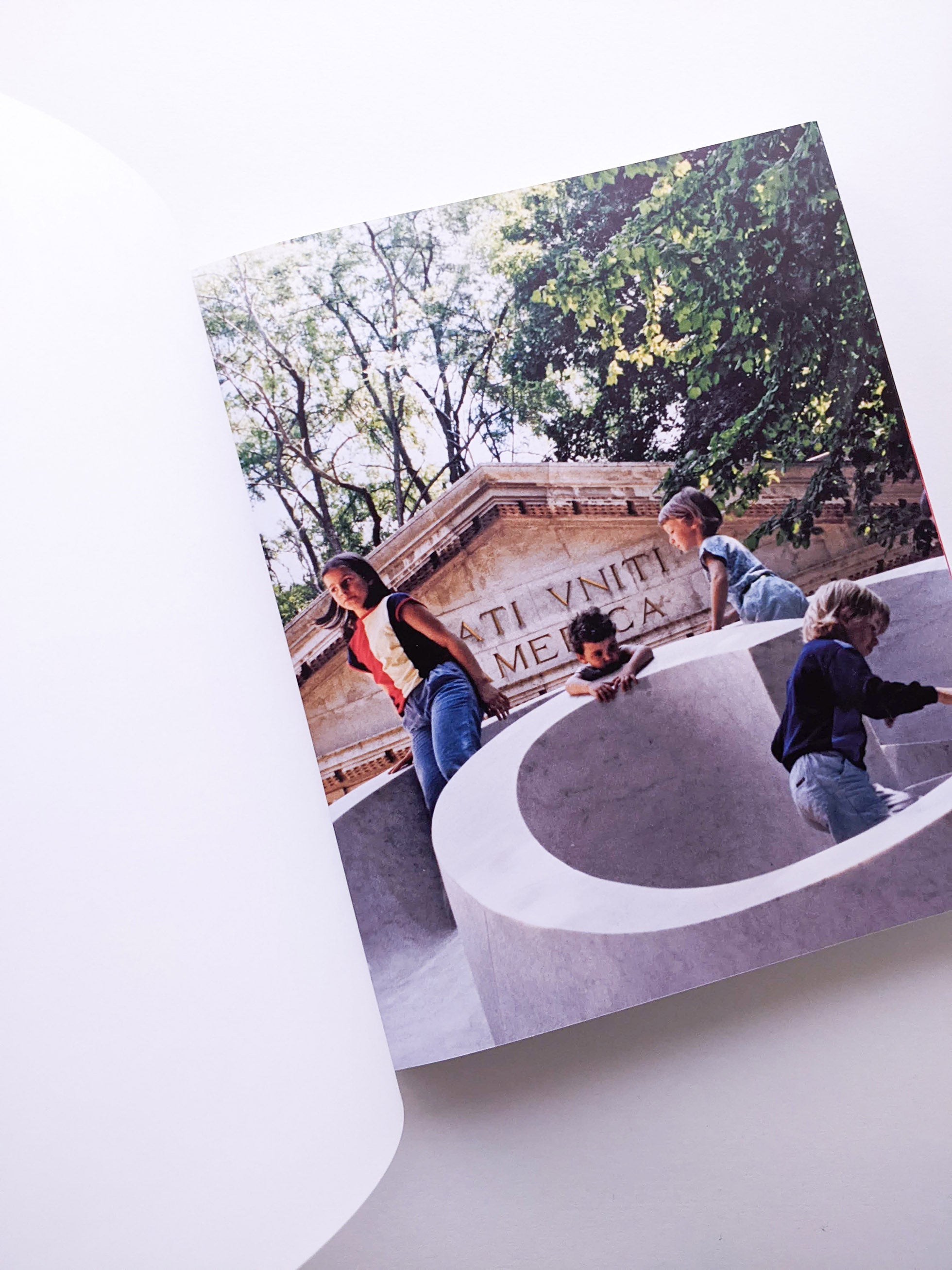 ISAMU NOGUCHI / Isamu Noguchi [SOFTCOVER] - 本屋青旗 Ao-Hata Bookstore