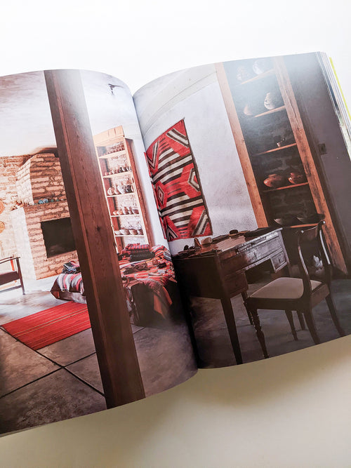 Donald Judd Spaces / Donald Judd - 本 屋 青 旗 Ao-Hata Bookstore