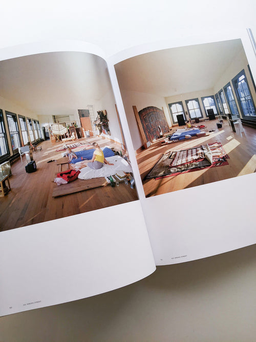 Donald Judd Spaces / Donald Judd - 本 屋 青 旗 Ao-Hata Bookstore