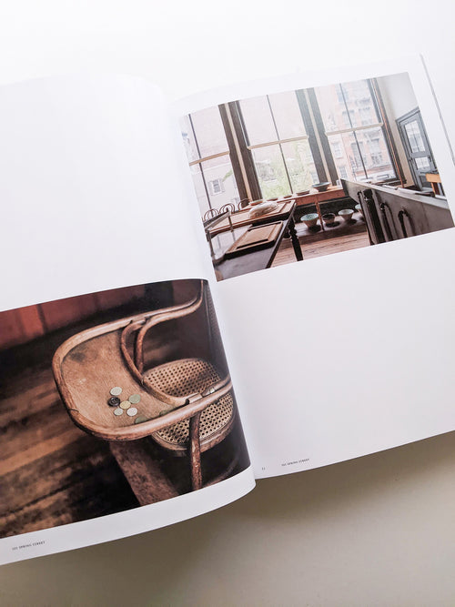 Donald Judd Spaces / Donald Judd - 本 屋 青 旗 Ao-Hata Bookstore