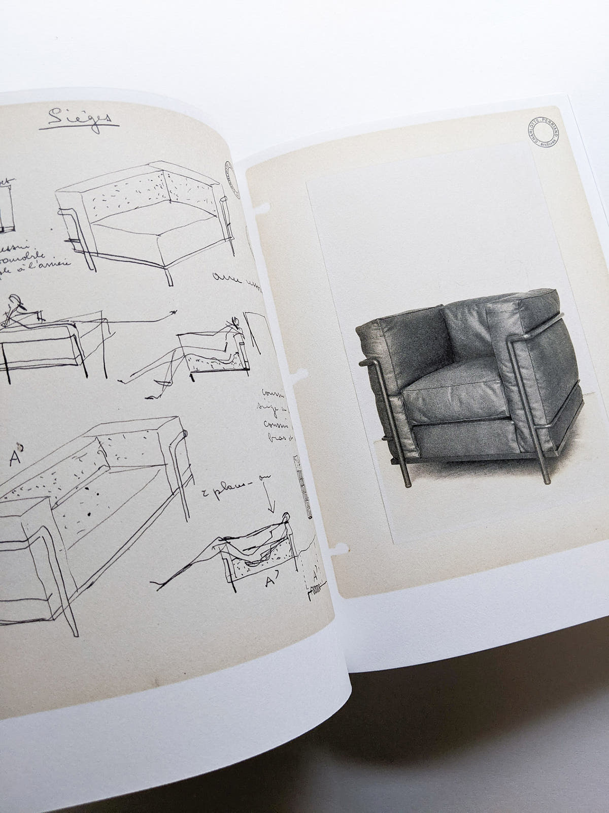 THE MODERN LIFE EXHIBITION CATALOGUE / Charlotte Perriand