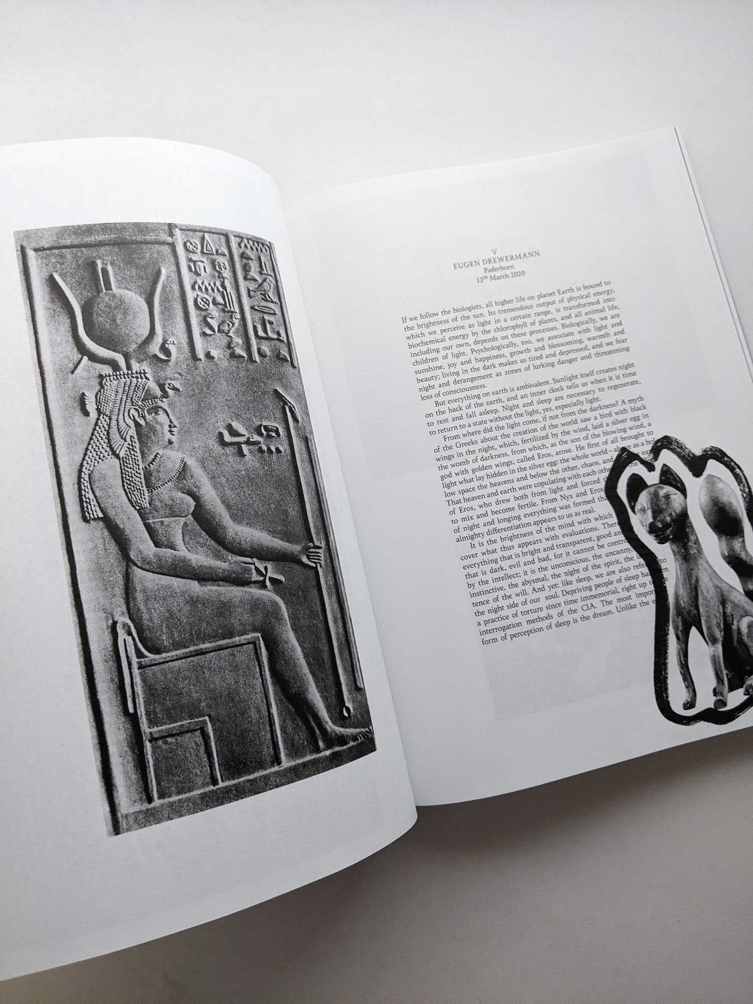 THE ARCHIVE OF DARK / Kirstine Roepstorff