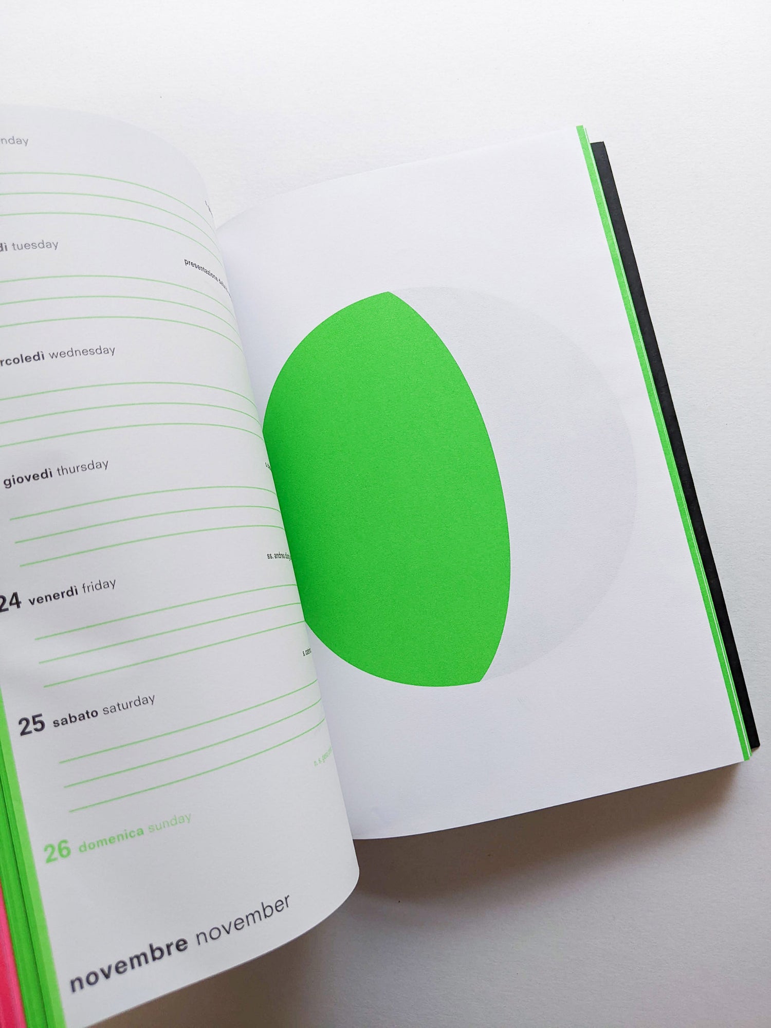 FUTURISMOON AGENDA 2023 - OFFICIAL DAILY PLANNER [LIMITED & COLLECTORS' EDITION]